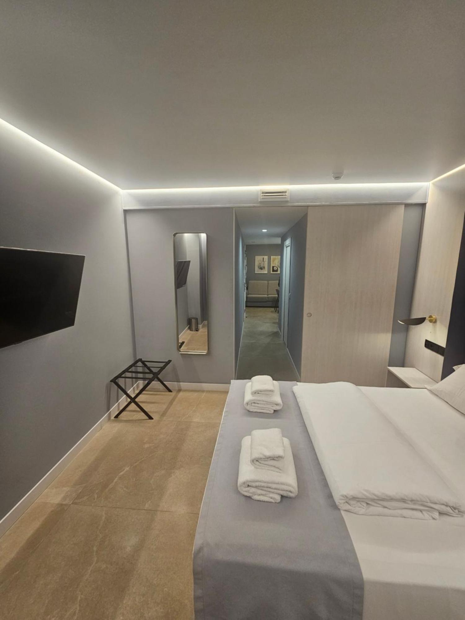 Estrella De Mar - Boutique Aparthotel Бенидорм Экстерьер фото